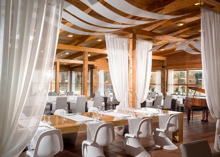 Bella Beach Hotel